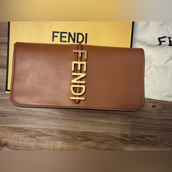 Fendi vitello grace matte fendigraphy wallet chain curio - Picture 3 of 9